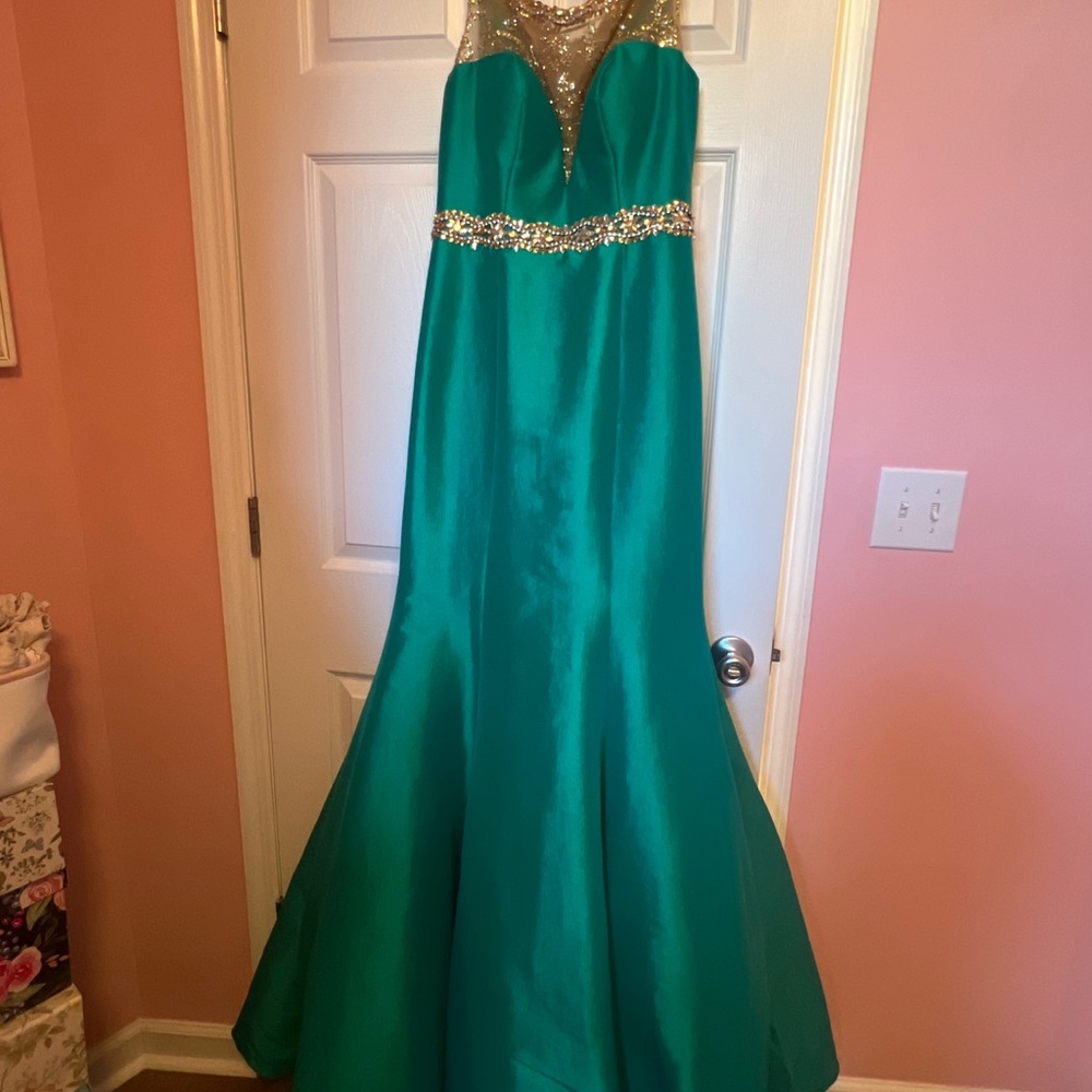 Emerald Green Sequin-Accent Prom Dress